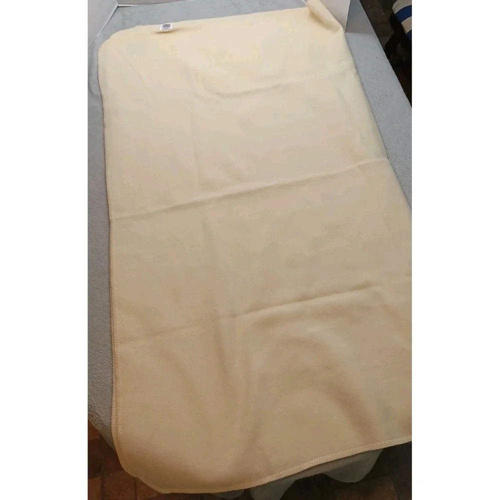 Ralph Lauren Polo Embroidered Teddy Bear Tan Fleece Throw Blanket 50x60 in. USA